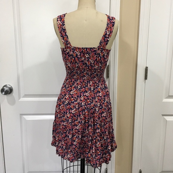 Delia Lace Floral Dress - Picture 3 of 5